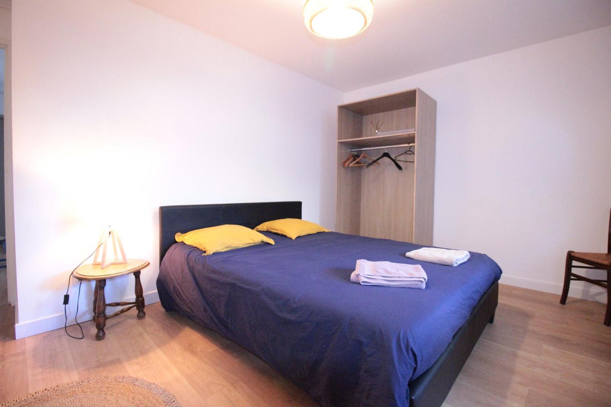Logement Neuf "Meuse" - Hyper Centre - Parking Proche - Proche Gare - 4 Chambres - Terrasse Couverte - Wifi ! Gere Par Prestazen'Services Verdun-sur-Meuse Esterno foto